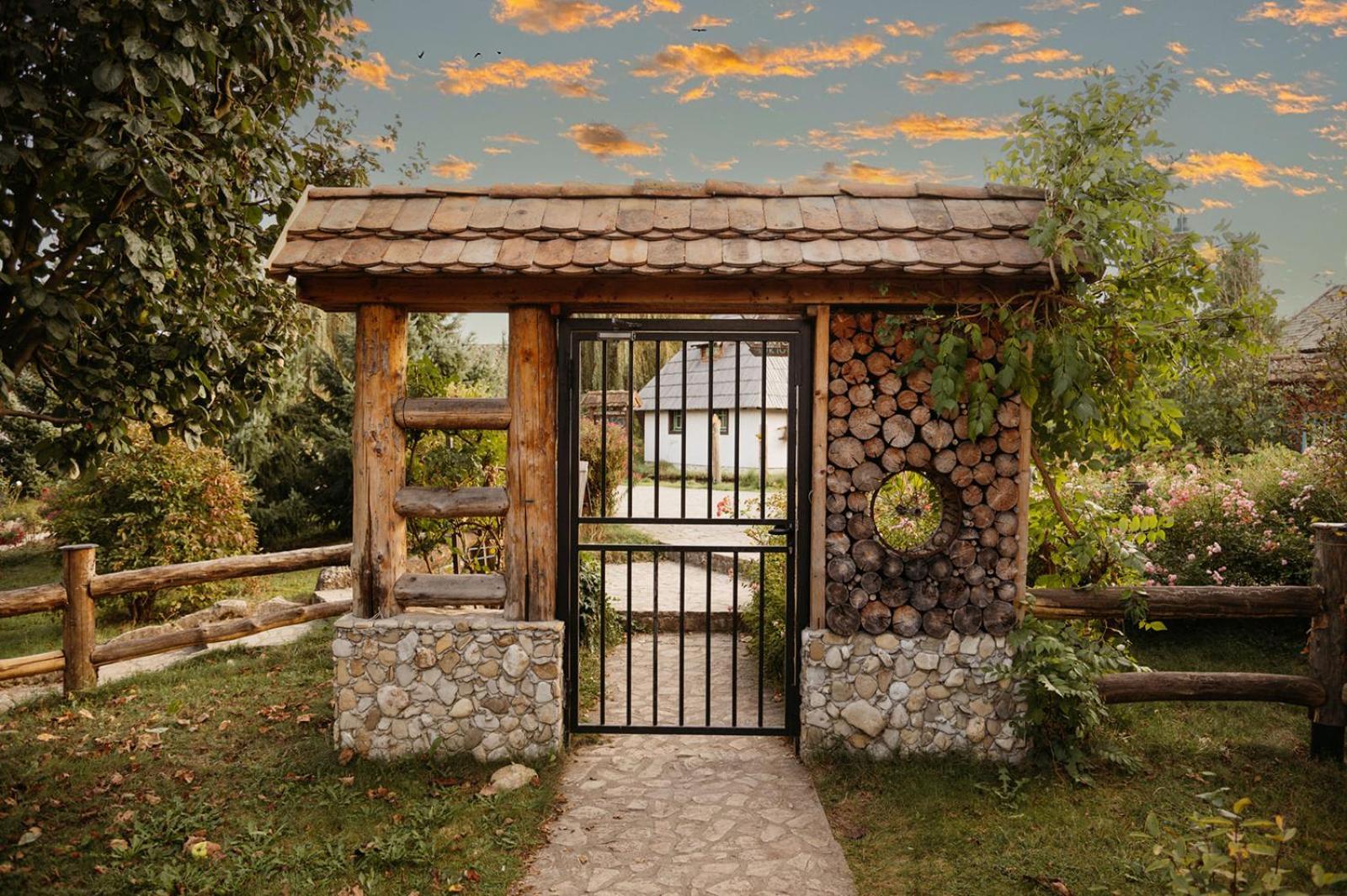 Etno Village Cardaci Vitez Ngoại thất bức ảnh